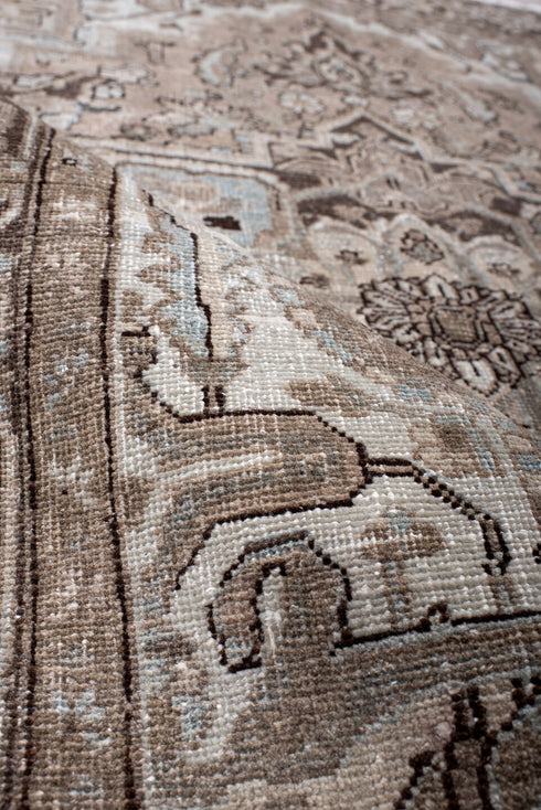 Antique Heriz Area Rug (4' x 6')